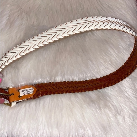 NWT Belt - Picture 3 of 7